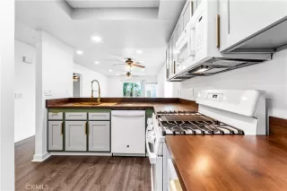 Photo #2: OC26051425 Listing 