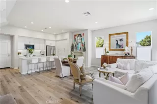 Photo #4: OC26051477 Listing 