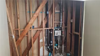 Photo #5: OC26052103 Listing