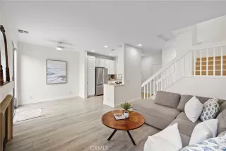 Photo #4: OC26052428 Listing 