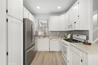 Photo #6: OC26052428 Listing 