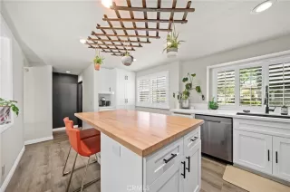 Photo #3: OC26052464 Listing 