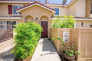 Photo #3: OC26052779 Listing