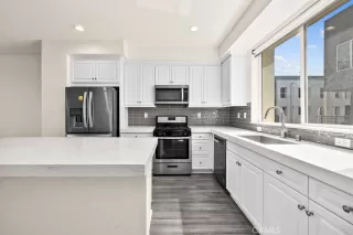 Photo #5: OC26052914 Listing 