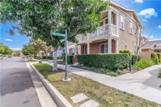 Photo #2: OC26052968 Listing 