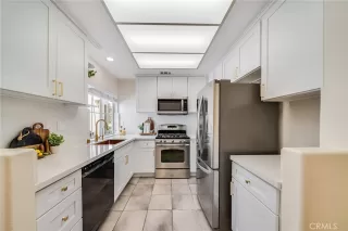 Photo #6: OC26053566 Listing 