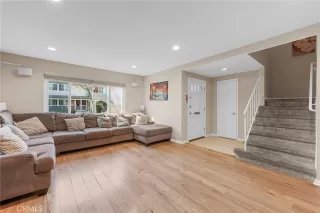 Photo #5: OC26053966 Listing