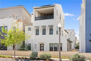 Photo #2: OC26054159 Listing 