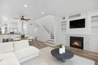 Photo #2: OC26055339 Listing