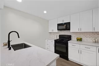 Photo #6: OC26055428 Listing