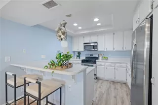 Photo #3: OC26055578 Listing 