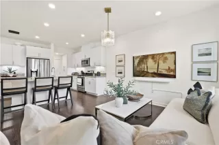 Photo #6: OC26055657 Listing 