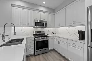 Photo #4: OC26055786 Listing 