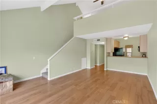 Photo #4: OC26055850 Listing 