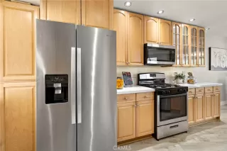 Photo #4: OC26055876 Listing