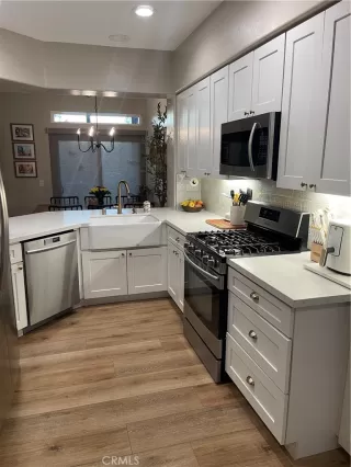 Photo #5: OC26055969 Listing 