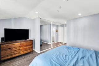 Photo #5: OC26055986 Listing 