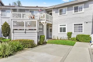 More Details about MLS # OC26056196 : 23 CAMPTON PLACE