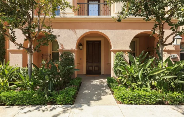 MLS: OC26056577 Condo For Sale