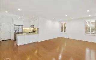 Photo #2: OC26056577 Listing 