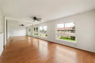 Photo #4: OC26056684 Listing 