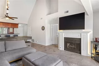 Photo #3: OC26056899 Listing 