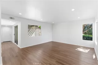 Photo #5: OC26057252 Listing 