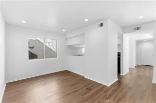 Photo #6: OC26057252 Listing 