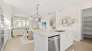 Photo #3: OC26057290 Listing