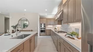 Photo #2: OC26057438 Listing 