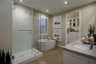 Photo #4: OC26057500 Listing 