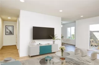 Photo #4: OC26057543 Listing 