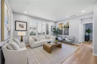 Photo #3: OC26057725 Listing