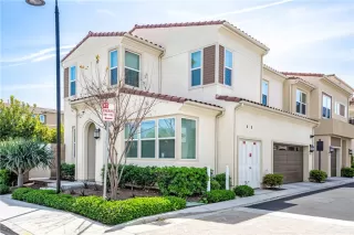 Photo #1: OC26057781 Listing 