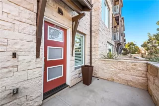 Photo #2: OC26057831 Listing 