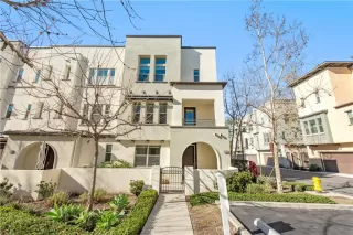 Photo #4: OC26058093 Listing 