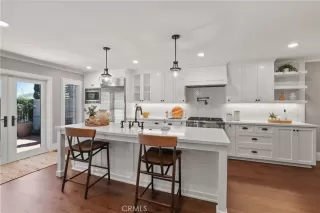 Photo #2: OC26058169 Listing 