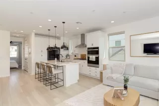 Photo #6: OC26058321 Listing 