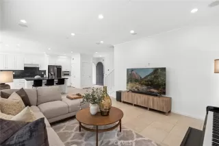 Photo #6: OC26058373 Listing 