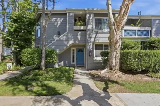 Photo #4: OC26058563 Listing