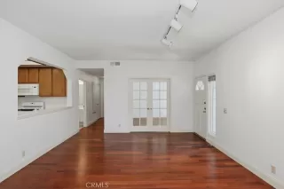 Photo #6: OC26058563 Listing