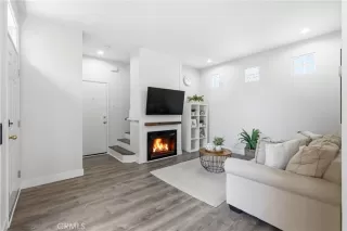 Photo #5: OC26059775 Listing 