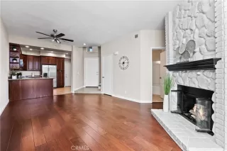 Photo #4: OC26059996 Listing 