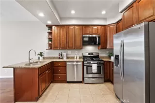 Photo #6: OC26059996 Listing 