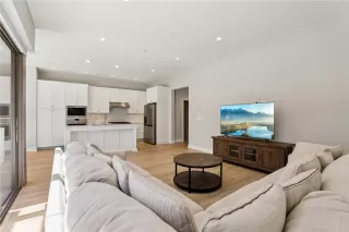 Photo #6: OC26060134 Listing 