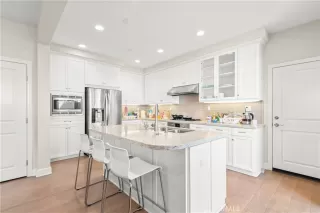 Photo #4: OC26060714 Listing