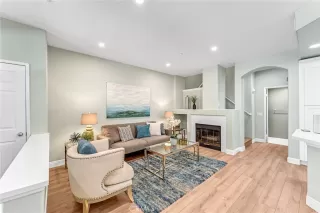 Photo #4: OC26061136 Listing 