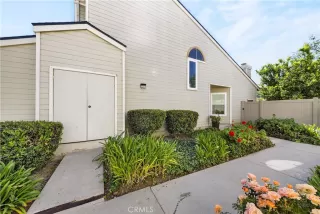 Photo #3: OC26061268 Listing 