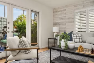 Photo #2: OC26061490 Listing