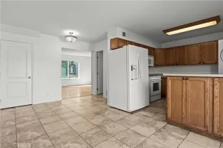 Photo #3: OC26061580 Listing